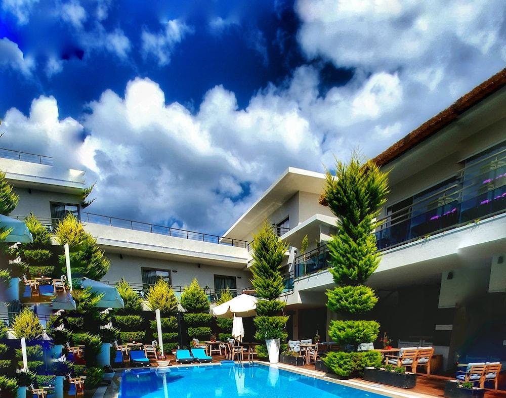 The D Hotel Cesme Resort Exterior foto