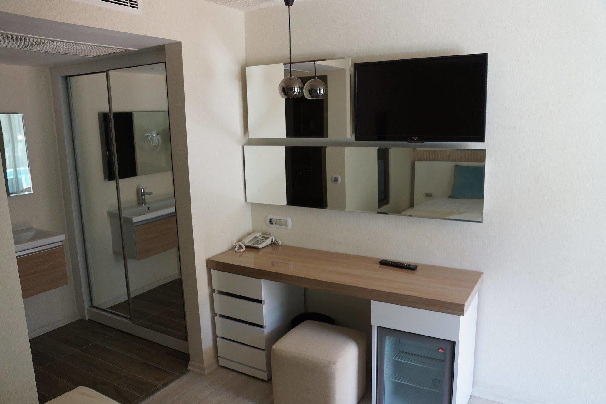 The D Hotel Cesme Resort Exterior foto